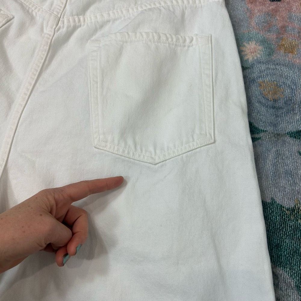 Citizens of Humanity White High-Waist Jean Shorts - Picture 5 of 16